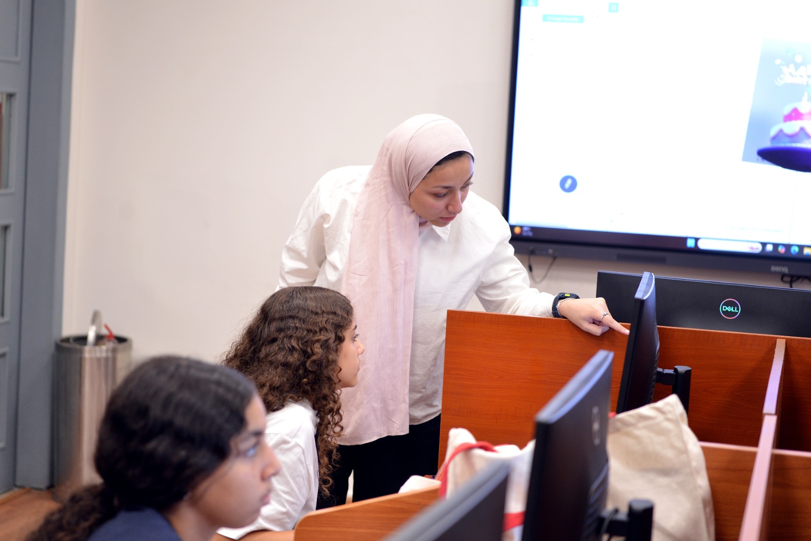Future University in Egypt Hosts "Designing AR Experiences with No-Code Tools" Workshop for School Students